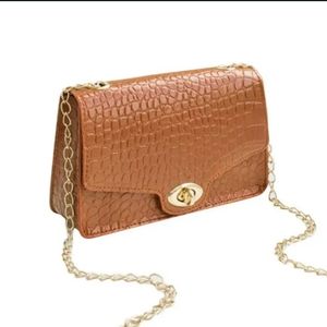 Awesome ladies shoulder bag